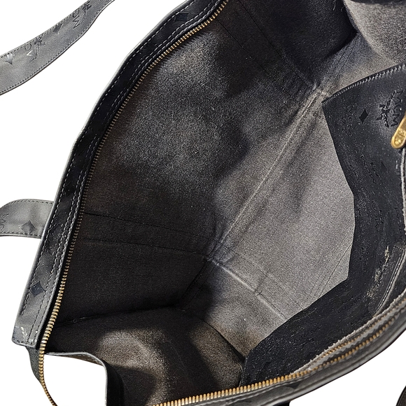 MCM TOTE - Picture 10 of 16